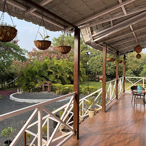 Natures Farmhouse